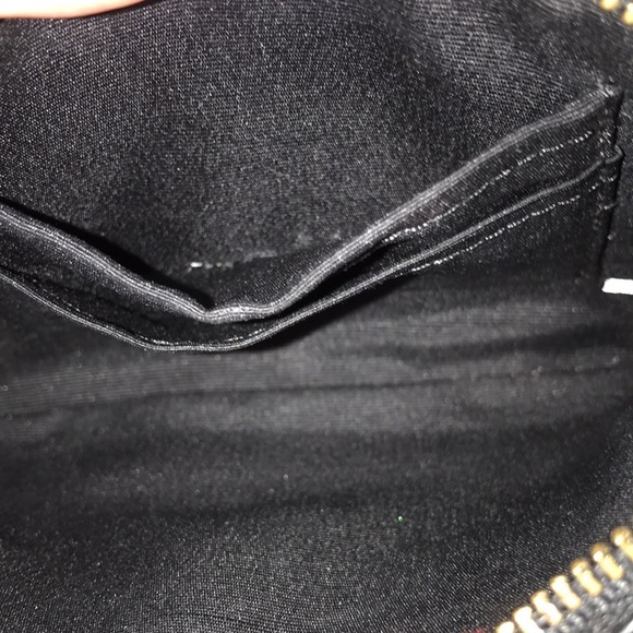 Black leather coach wristlet corner zip - Picture 4 of 5